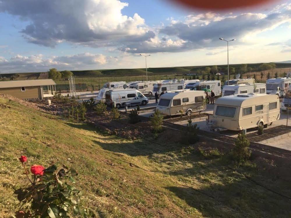 Ulasan Hotel Caravan Camping Ankara Exterior foto